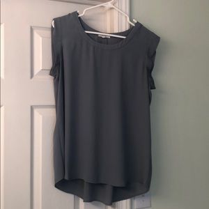 Sleeveless tank